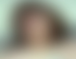 00712_KneesCocksucker